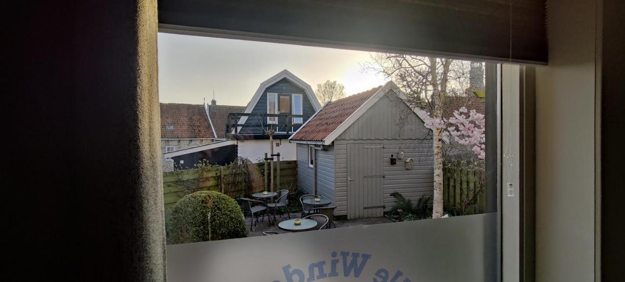 Uit Alle Windstreken Hindeloopen Esterno foto